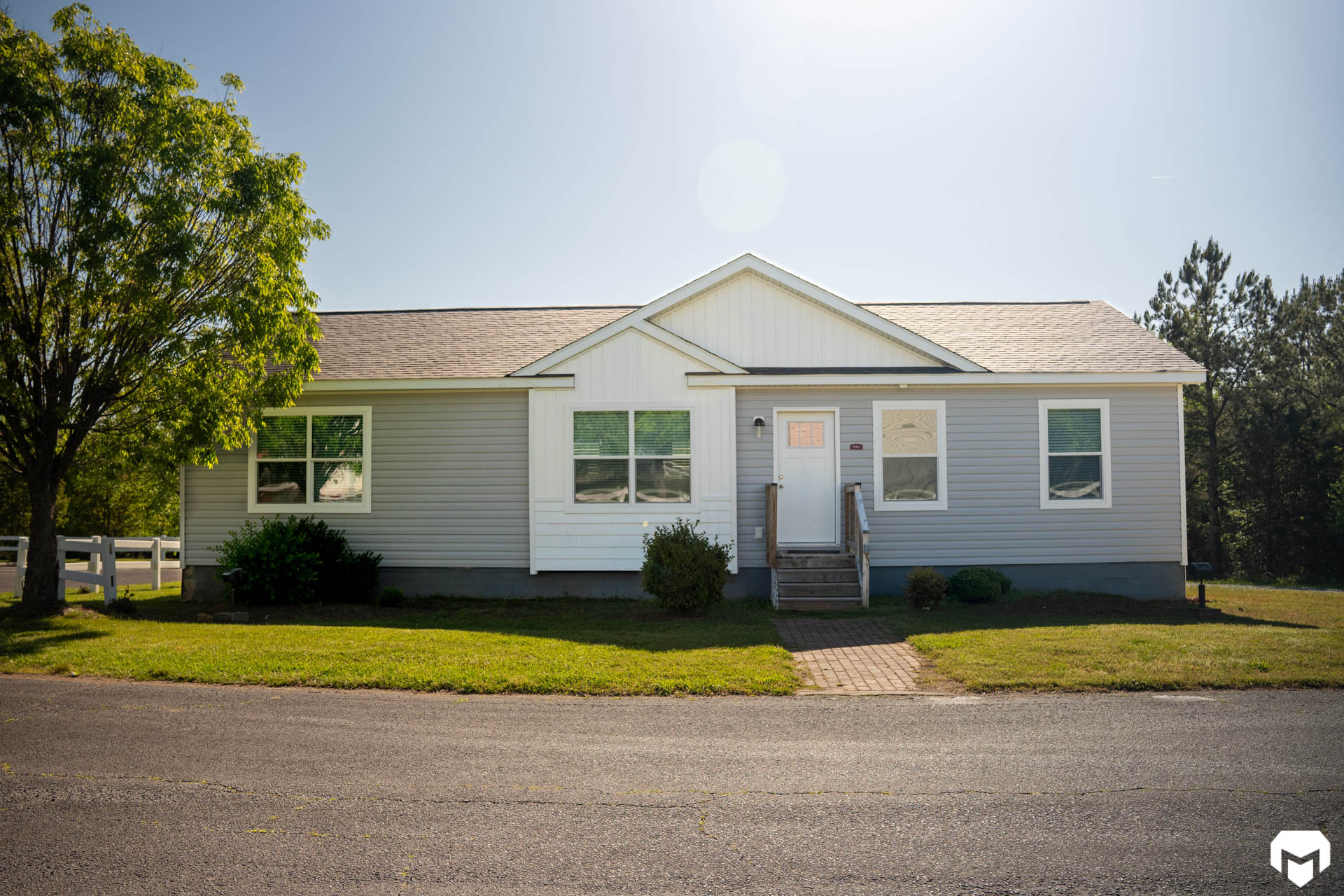 Blue Ridge Limited Willow 1BL1008R1 from Yates Home Sales Roxboro